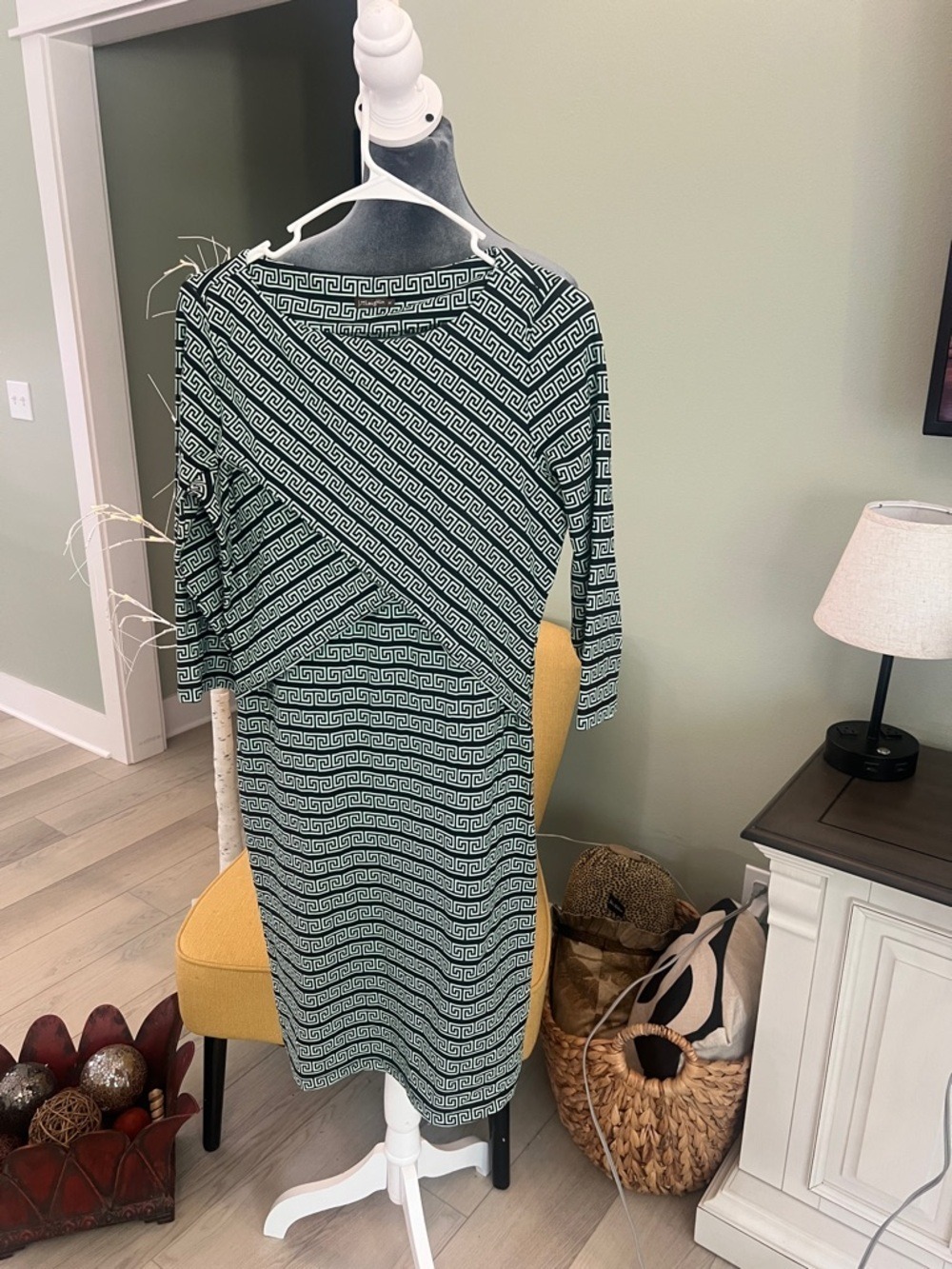 Black & White Geometric Midi Dress - Elegant Everyday Style